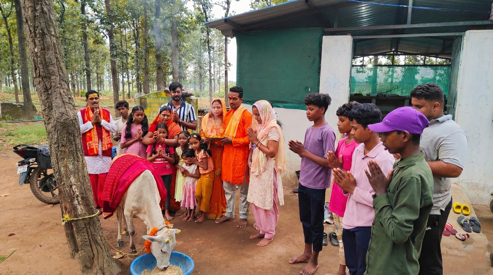 Spiritual daily Gau Mata Puja